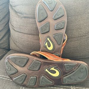 OluKai Mea Ola men’s sandals